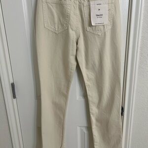 Cream Straight Leg Jeans Classic Design